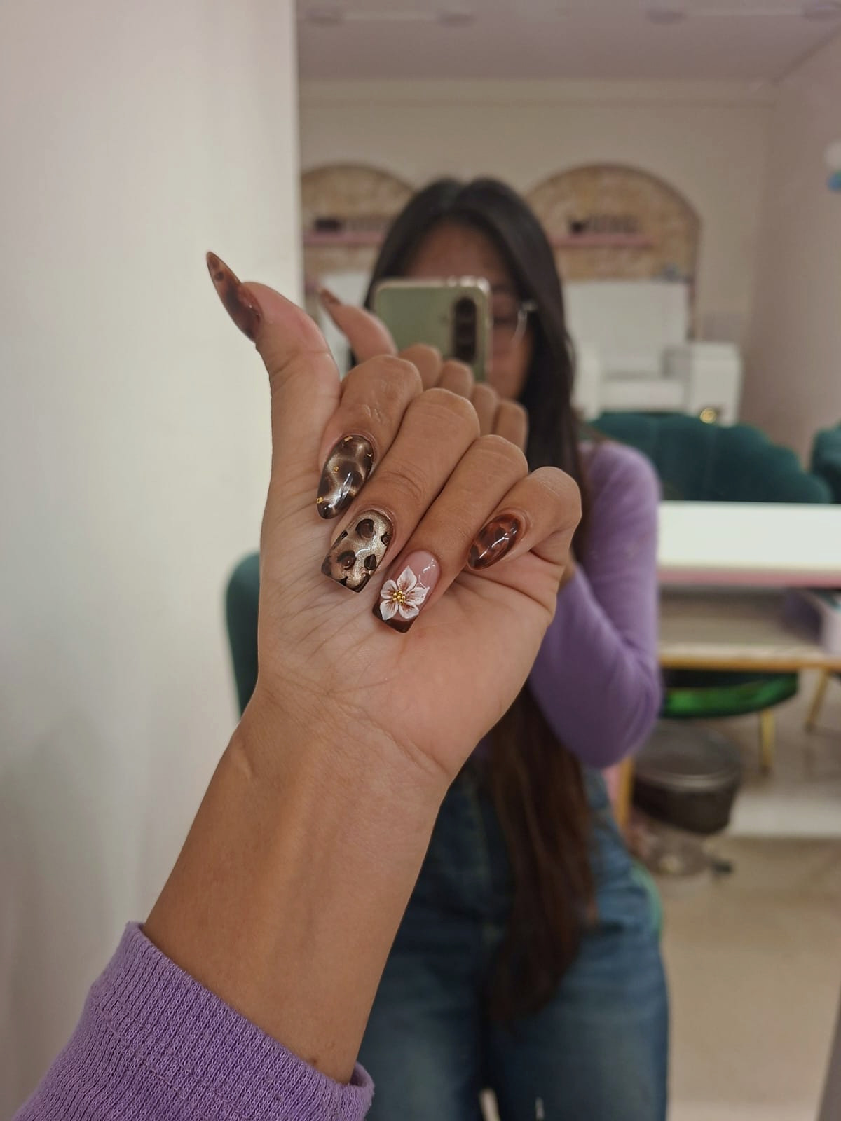 3D sculpted flower accent nail - GlowNailAsh